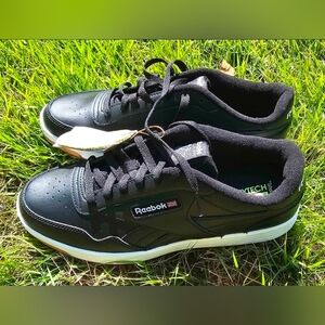 Reebok RB4157 Men's Classic Work Sneakers Black/White/Gum - Size 10